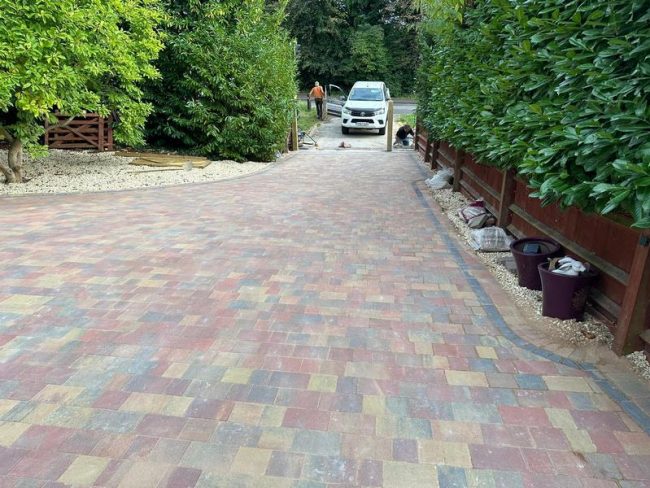 block paved driveway plus sandstone back patio 09